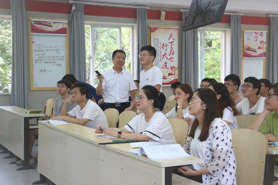 【师者如光】陈国清：深耕教育沃土 匠心培育英“材”