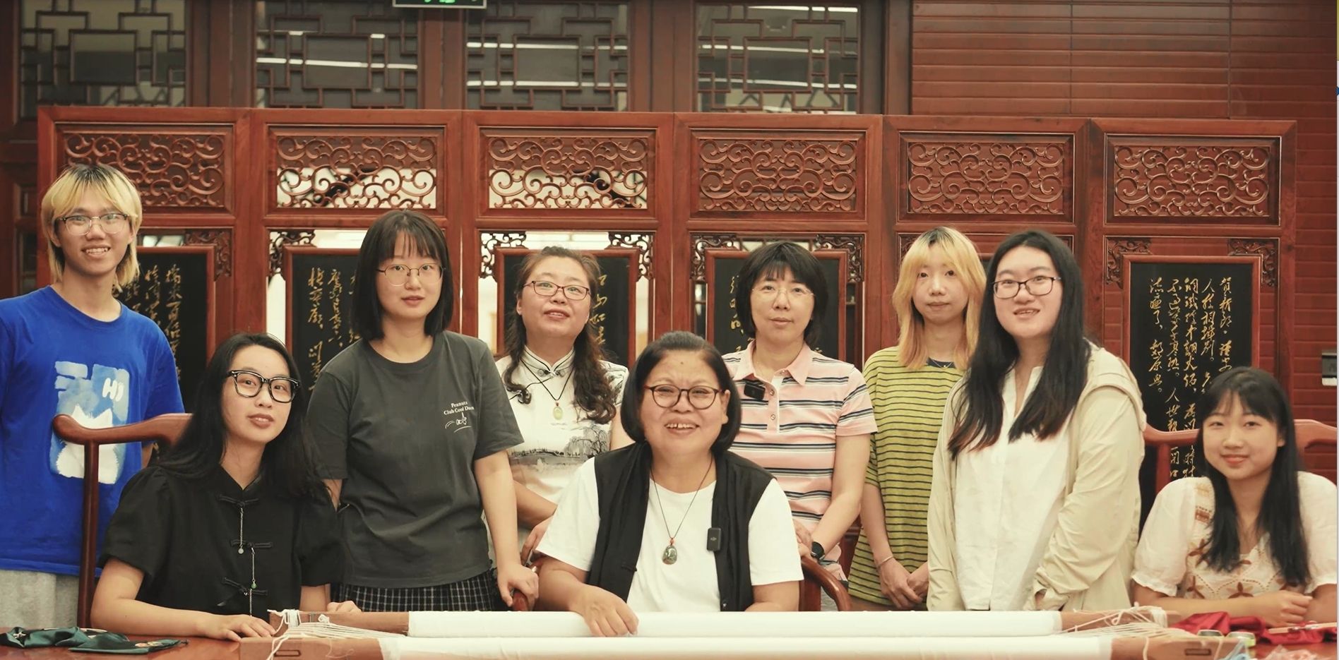 【光明日报】米乐官方网页版：年轻双手传承古老技艺