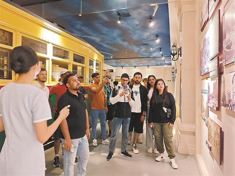 【服务振兴】“国际留学生为大连夏季达沃斯打call”