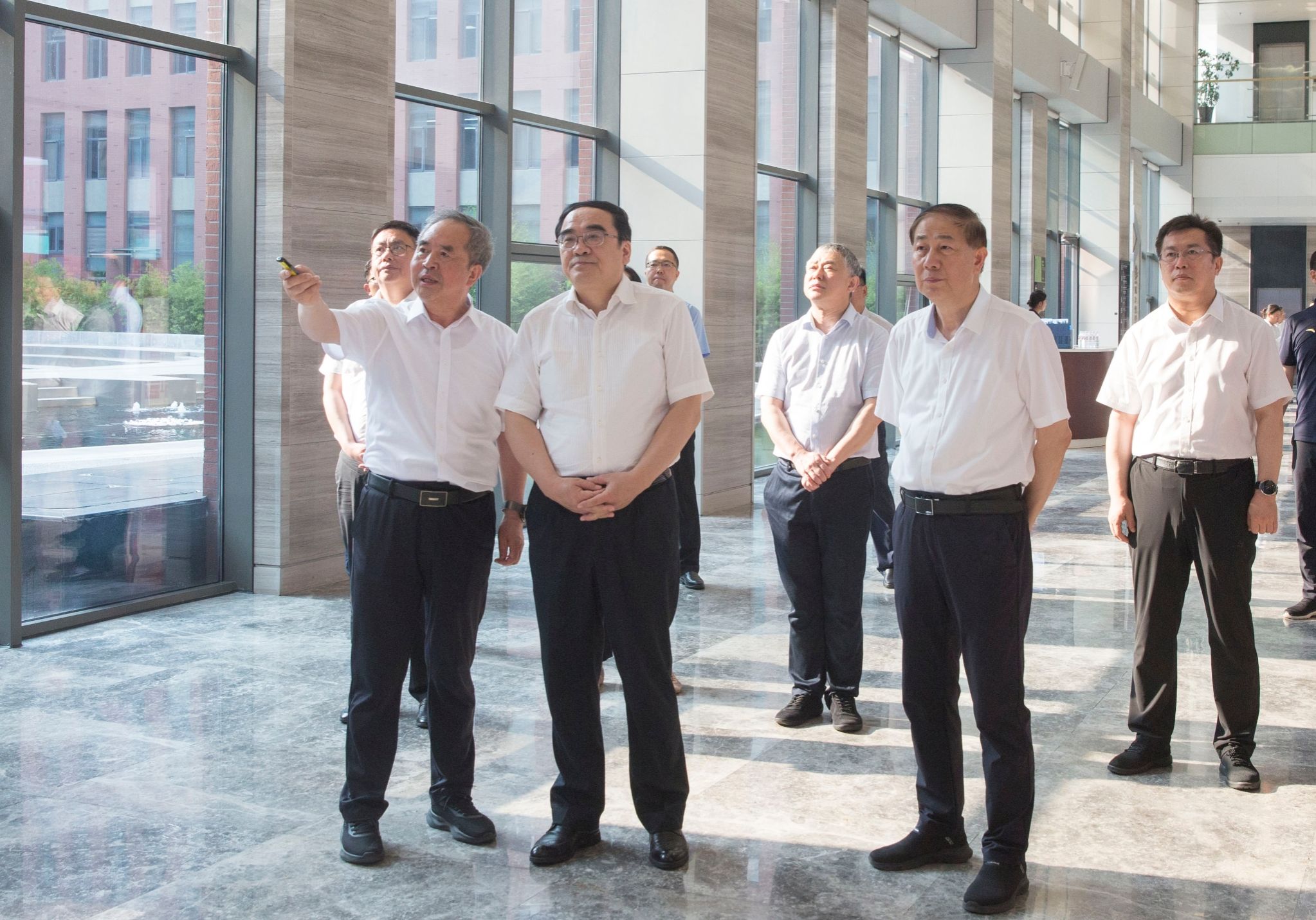 教育部党组成员、副部长王光彦来校调研