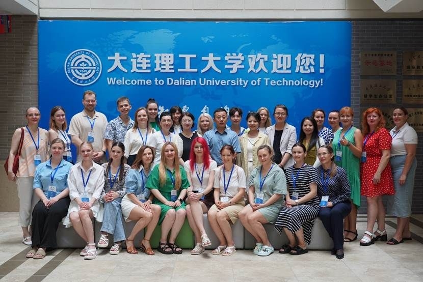 2024年国外本土中文教师来华研修班在我校开班