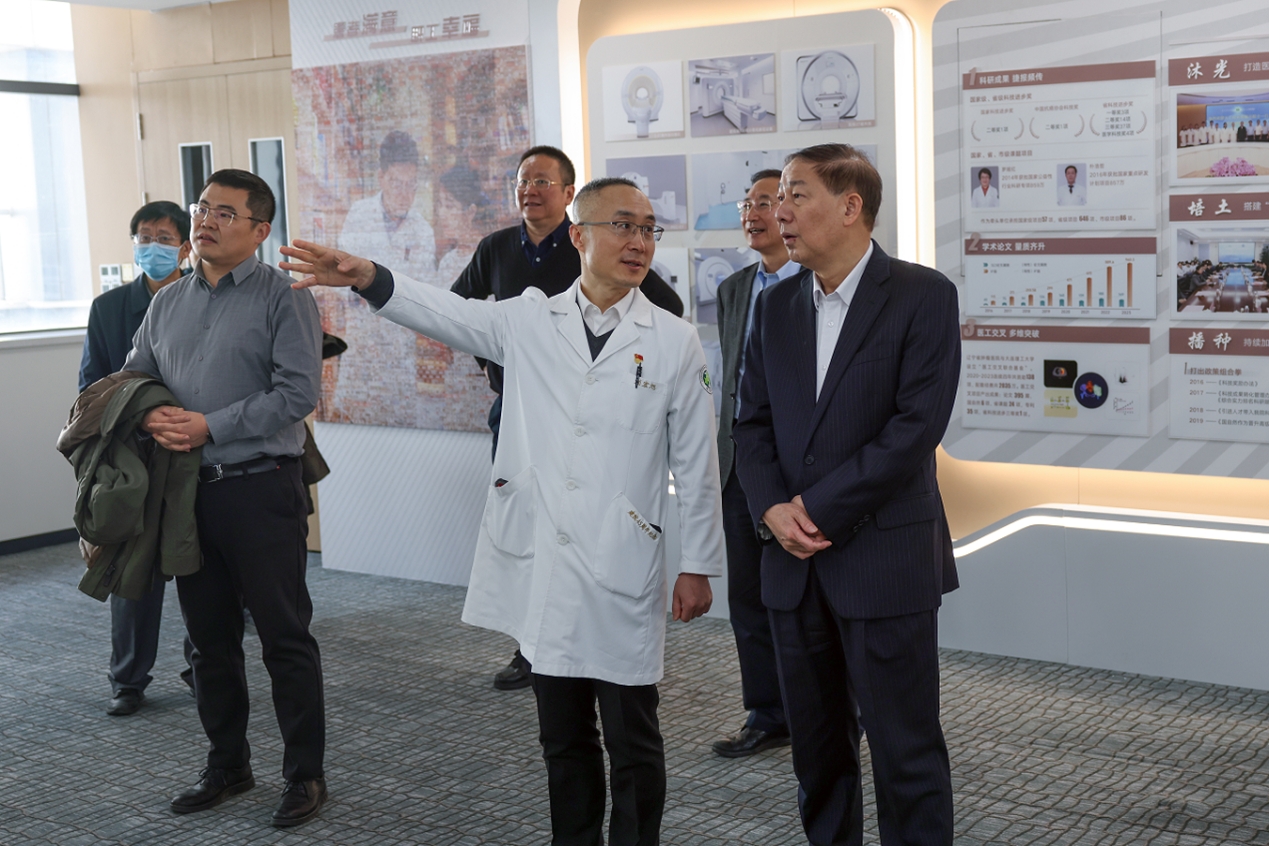 【卓越发展】项昌乐书记调研附属肿瘤医院
