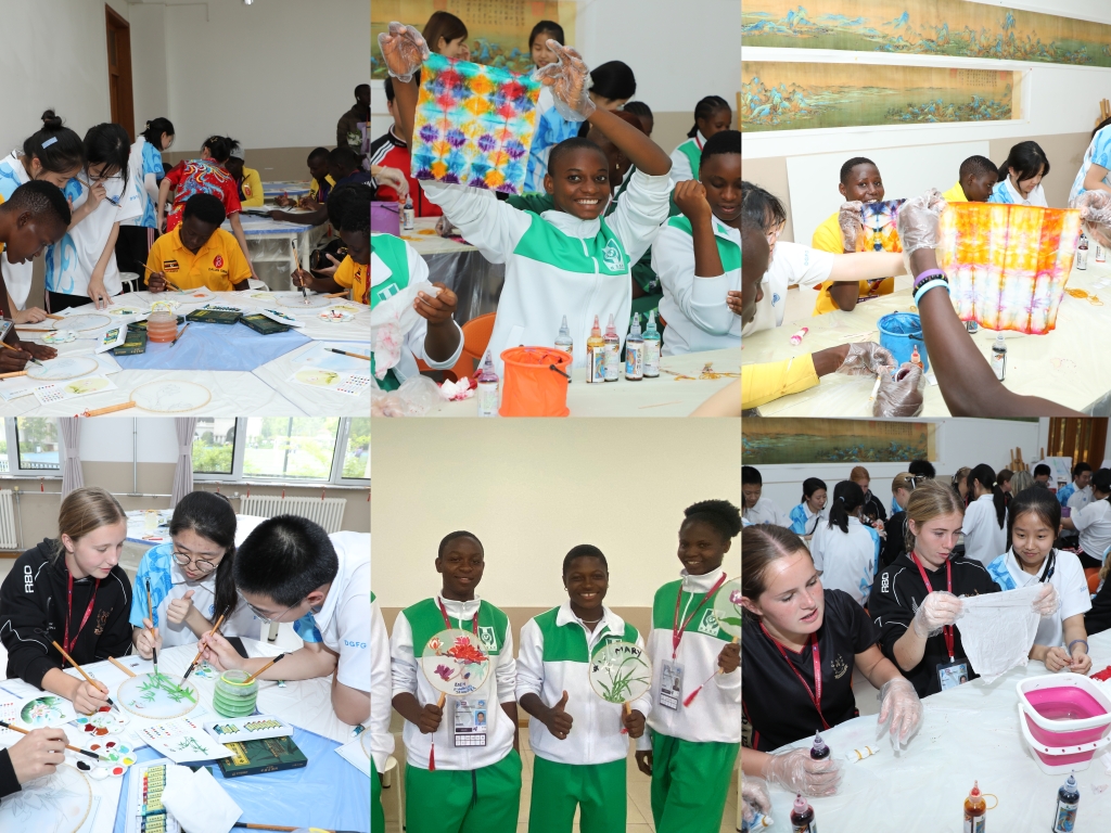 我校附属高级中学组织国际中体联足球世界杯文化交流活动