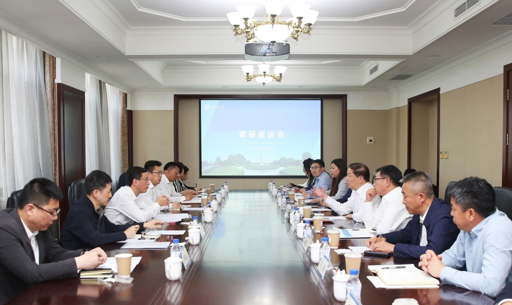 教育部副部长陈杰一行来校调研