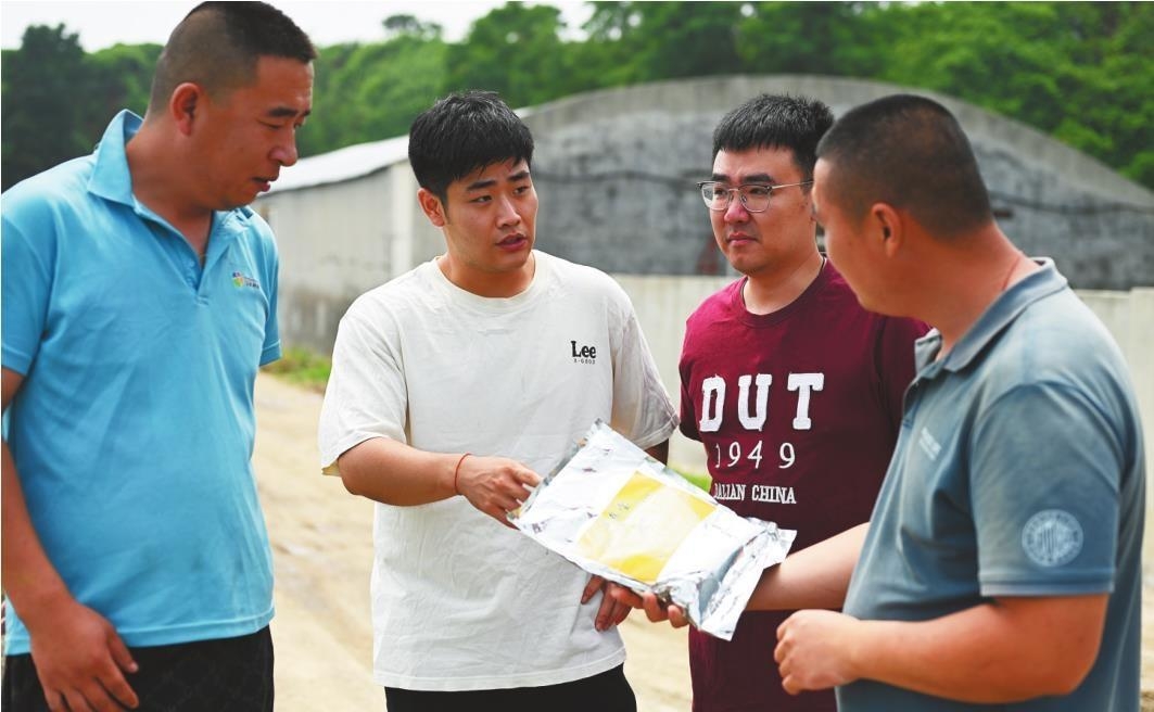 【辽宁日报·整版】为海参找“替抗”拿下全国金奖 一群00后从一个“蛋”开始的跨界挑战
